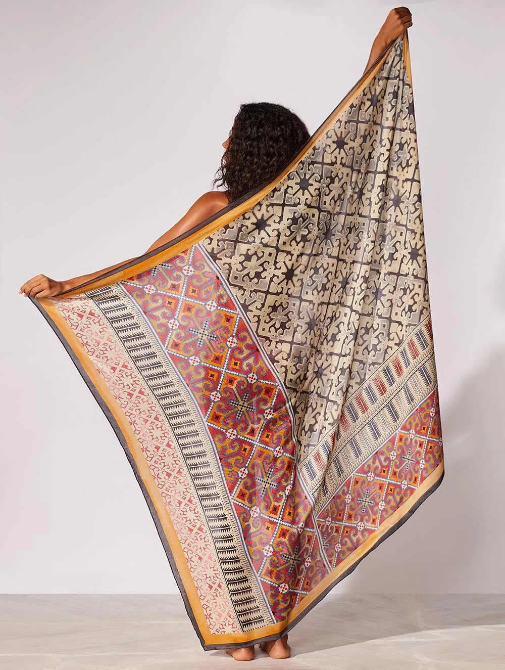 Canga com Seda Lisos Capri