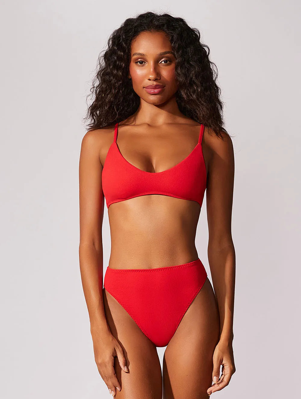 Top Faixa + Hot Pants Lisos Capri